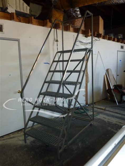 Ladders Aero Mock Ups Inc