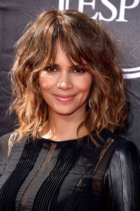 Sure, you can work a flat iron through your vice versa, it is smart to show the best of your natural texture through the chosen hairstyle, whether it's the airiness of fine locks or gorgeous body of thick. 35 Long Hairstyles with Bangs - Best Celebrity Long Hair ...
