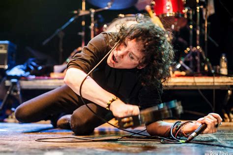 Tutto facile per jannik sinner al primo turno del torneo di madrid, quarto master 1000 stagionale che si gioca sui campi in terra rossa del complesso 'caja magica' della capitae spagnola. The Cynics, Go Sinner Go!! 2015, Sala Caracol, Madrid, 16/I/2015 - Dena Flows