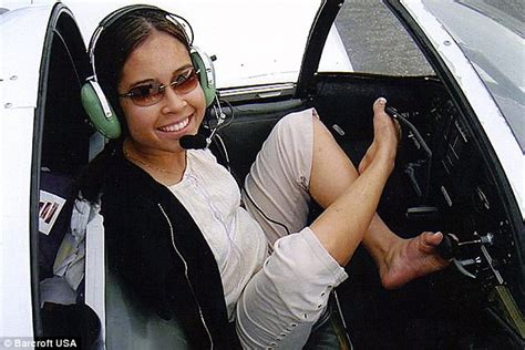 Arizona Woman Jessica Cox Born Without Arms Learnt To Fly With Her Feet