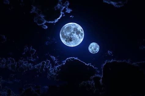 Ada Apa Tanggal Agustus Fenomena Super Blue Moon Ini