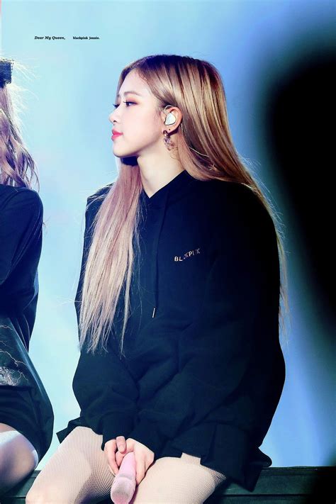 Here Are 30+ Photos Of BLACKPINK Rosé's Incredibly Beautiful Side ...