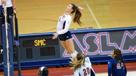 Lmu Womens Volleyball Soccer Enjoy 2 0 Weekends Angelus News