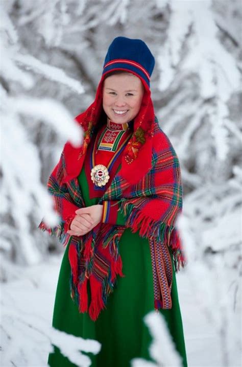 fantastisk samedräkt foto laila durán scandinavian folklore folklore fashion traditional