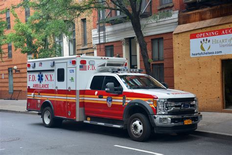 Ford F550 Super Duty Fdny Ambulance 1276 Ny Manhattan Usa