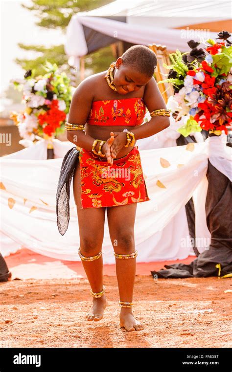 Ghana March 3 2012 Unindentified Ghanaian Woman Dances Traditional African Dance In Ghana