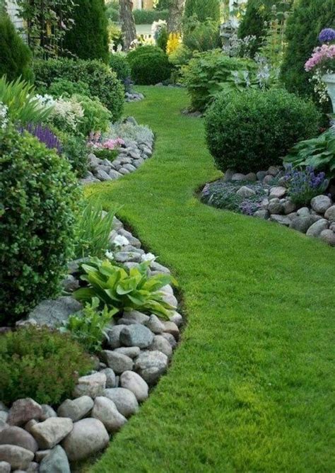 12 Inspiring Simple And Cool Front Yard Landscaping Ideas Page 3 Of 14