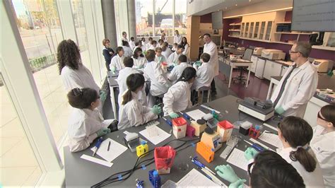 Students Get Hands On Experience At Seattle Childrens New Research