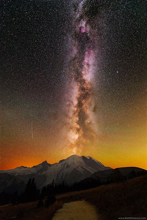 Stunning Photo Captures “eruption” Of Perseid Meteors And The Milky Way
