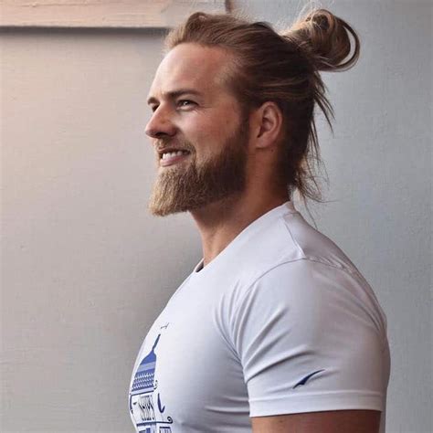 Lasse matberg is 6 feet 6 inches tall Lasse Matberg, el dios vikingo de Instagram - Cultura Inquieta