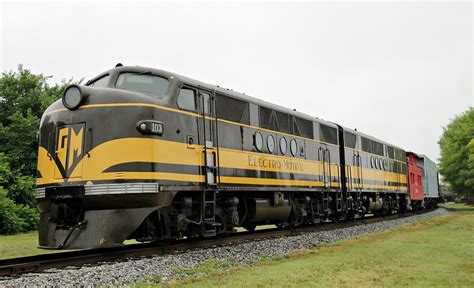 Gm Emd Ft Demonstrator 103 With B Unit Built In 1939 By E Flickr