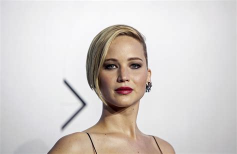 Fbi Opens Investigation Over Leaked Nude Photos Of Jennifer Lawrence