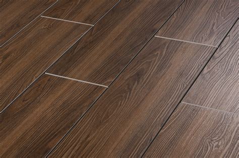 Our appledore porcelain wood plank range is a popular choice for customers wanting to create a light and airy feel in their home. Salerno Porcelain Tile - Hampton Wood Series Chestnut 6"x24"