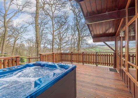 6 Best Lodges With Hot Tubs Shropshire Best Lodges With Hot Tubs