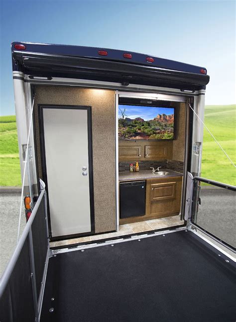 Outlaw Toy Haulers From Thor Motor Coach Continue To Impact Rv Market