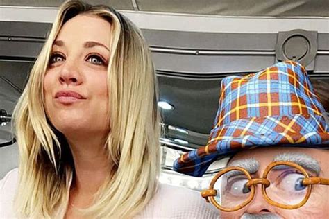 Kaley Cuoco Flashes Her Entire Boob On Snapchat In A Nearly Naked Picture Ok Magazine