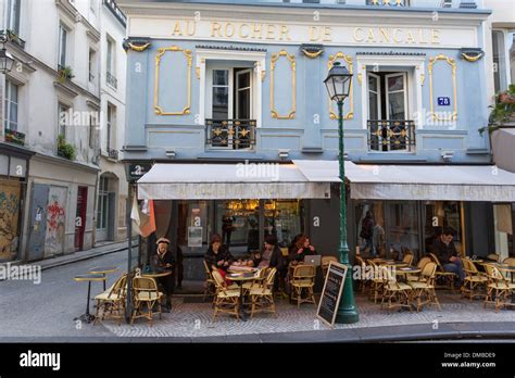 The Au Rocher De Cancale Cafe On Rue Montorgueil In Paris France Stock