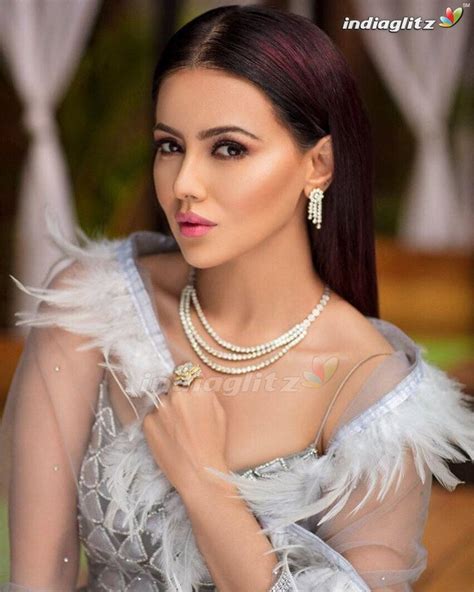 Sana khan shared photos from her wedding on sunday. Sana Khan Photos - Bollywood Actress photos, images ...