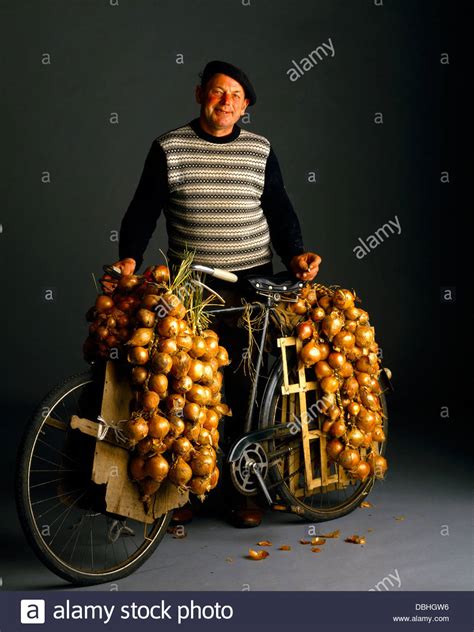French Onion Seller Stock Photos And French Onion Seller Stock Images Alamy