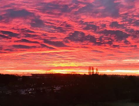 15 Stunning Photos Of This Mornings Fiery Sunrise Over