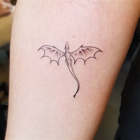 44 Elegant Dragon Tattoos For Women With Meaning Our Mindful Life Dragon Tattoo For Women