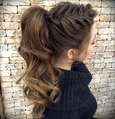 Incorporating these braids in your hair can give you very pretty short hairstyles for wavy hair. Trend Wavy Hairstyles 2019Short and Curly Haircuts