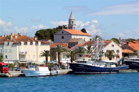 Die kroatische küstenstadt biograd na moru (biograd am meer). Biograd na Moru - Chorwacja Mapa Turystyczna