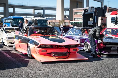 Japan S Craziest Car Meet Features Bosozoku Lowriders And Supercars