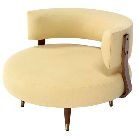 Pannow modern akili swivel barrel chair, swivel accent sofa barrel chairs, round barrel chair 360° swivel with 3 pillows for living room (42.5 inch, grey) 3.8 out of 5 stars 13 $669.99 $ 669. Mid-Century Modern Round Swivel Lounge Chair by Adrian Pearsall at 1stdibs