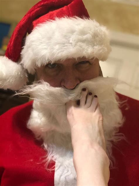 Meet The Woman With A Foot Fetish Who Is On Santa S Naughty List This Christmas Lifestylemed