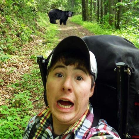 People Taking Selfies With Bears 9 Pics