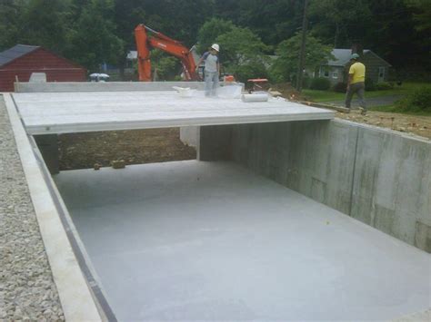 Pre Cast Concrete Garage Floor Placement Underground Homes Building