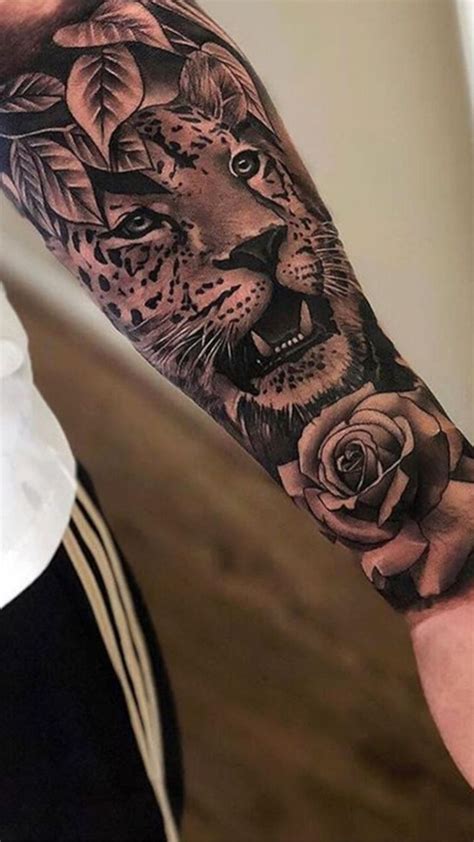 Các ý tưởng hình xăm cổ tay phổ biến nhất theo truyền thống là biểu tượng tôn giáo, dấu ngoặc kép, tên viết tắt, hình dạng hình học, nghệ thuật bộ lạc, vòng tay hoặc dây đeo. 30 gợi ý hình xăm đẹp cho vùng cánh tay 2019 | ELLE Man ...