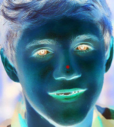 Best Stare At The Red Dot Ideas Red Dots Optical Illusions Illusions