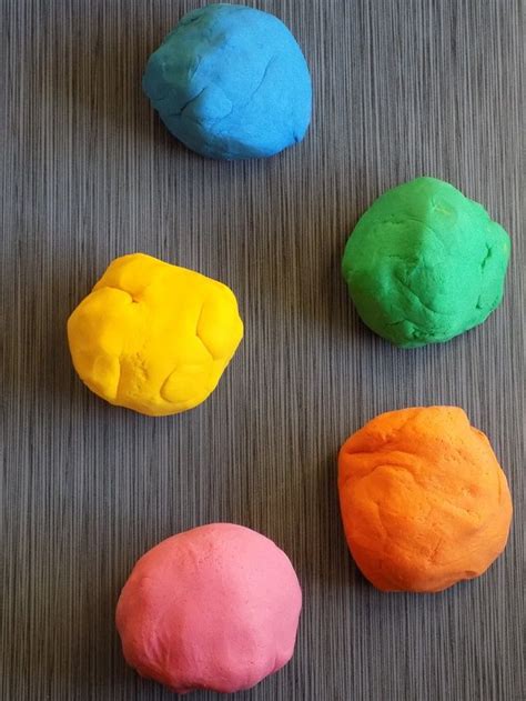One Savvy Mom ™ Nyc Area Mom Blog Best Ever Homemade Play Dough All Natural Gluten Free