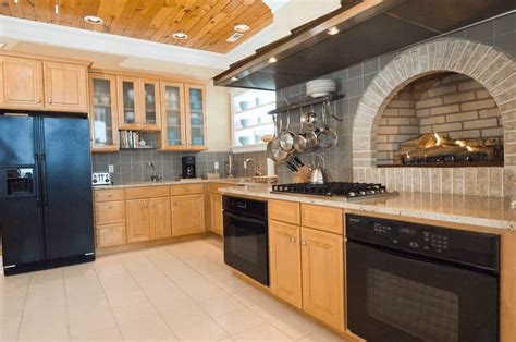 Pictures Of Kitchens With Oak Cabinets And Stainless Steel Appliances