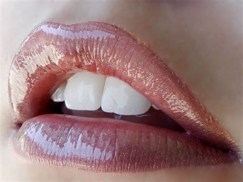 1 layer Berry #LipSense, 2 layers Bombshell LipSense, Topped with Rose LipSense Gloss | Lipsense ...