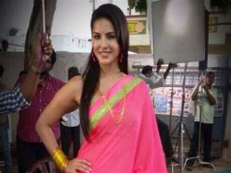 Sunny Leone Telugu First Look Sunny Leone Stuns In A Sari In Current