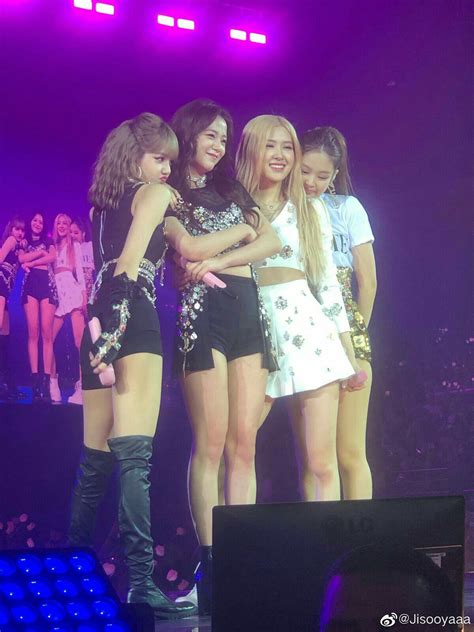 Blackpink 블랙핑크 Jennie Jisoo Rosé 🌹 Lisa 💜 Kpop Girl Groups Korean Girl