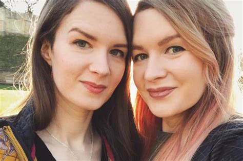 Lesbian And Her Straight Identical Twin Sister May Hold Key To Human Sexuality