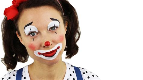 Beginners Clown Face Painting Tutorial With Ashlea Henson Snazaroo