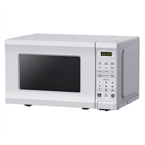 West Bend 07 Cu Ft 700w Compact Kitchen Countertop Microwave Oven