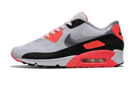 Then And Now A Look Back At The History Of The Original Air Max 90