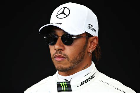 Sir lewis carl davidson hamilton mbe honfreng (born 7 january 1985) is a british racing driver. Lewis Hamilton Praises Mercedes' Decision to Race Black ...