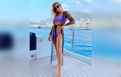 alex rodriguez s new flame melanie collins flaunts bikini body