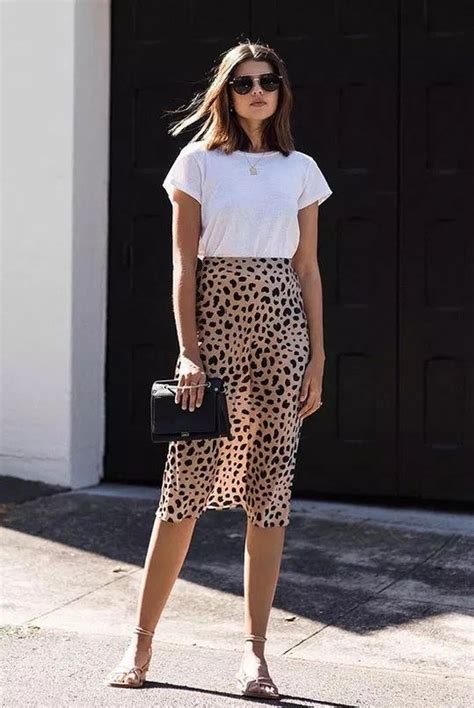 60 cool ways to style a leopard satin skirt 13 printed skirt outfit leopard skirt outfit
