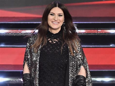 Laura Pausini Torna A Sanremo Ed Incanta Tutti Con La Sua Voce Ma Hot