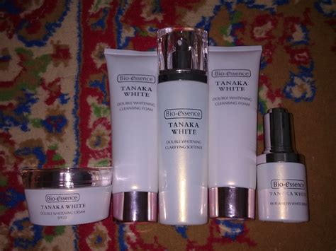 Such as tanaka tree bark extract and camellia extract, it also helps skin to achieve a refreshed and fairer look. c i k m a r: bio essence tanaka white