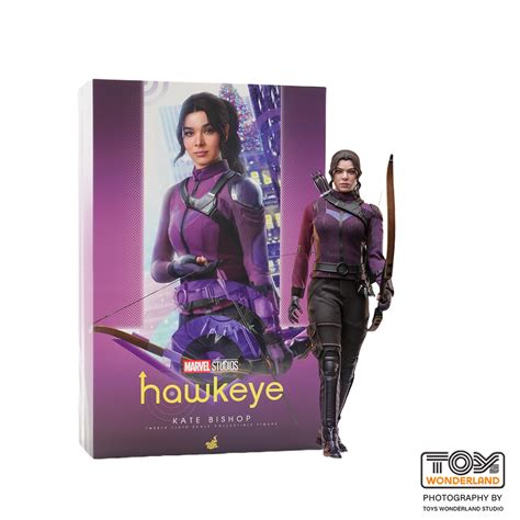 hot toys hawkeye 1 6th scale kate bishop collectible figure tms074 toys wonderland