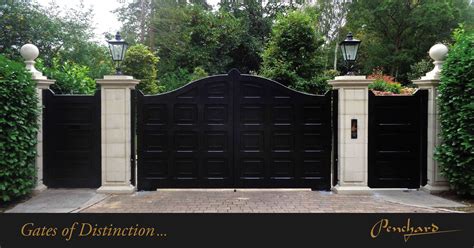 Bespoke made Black gates with panelling detail | Entrance gates design